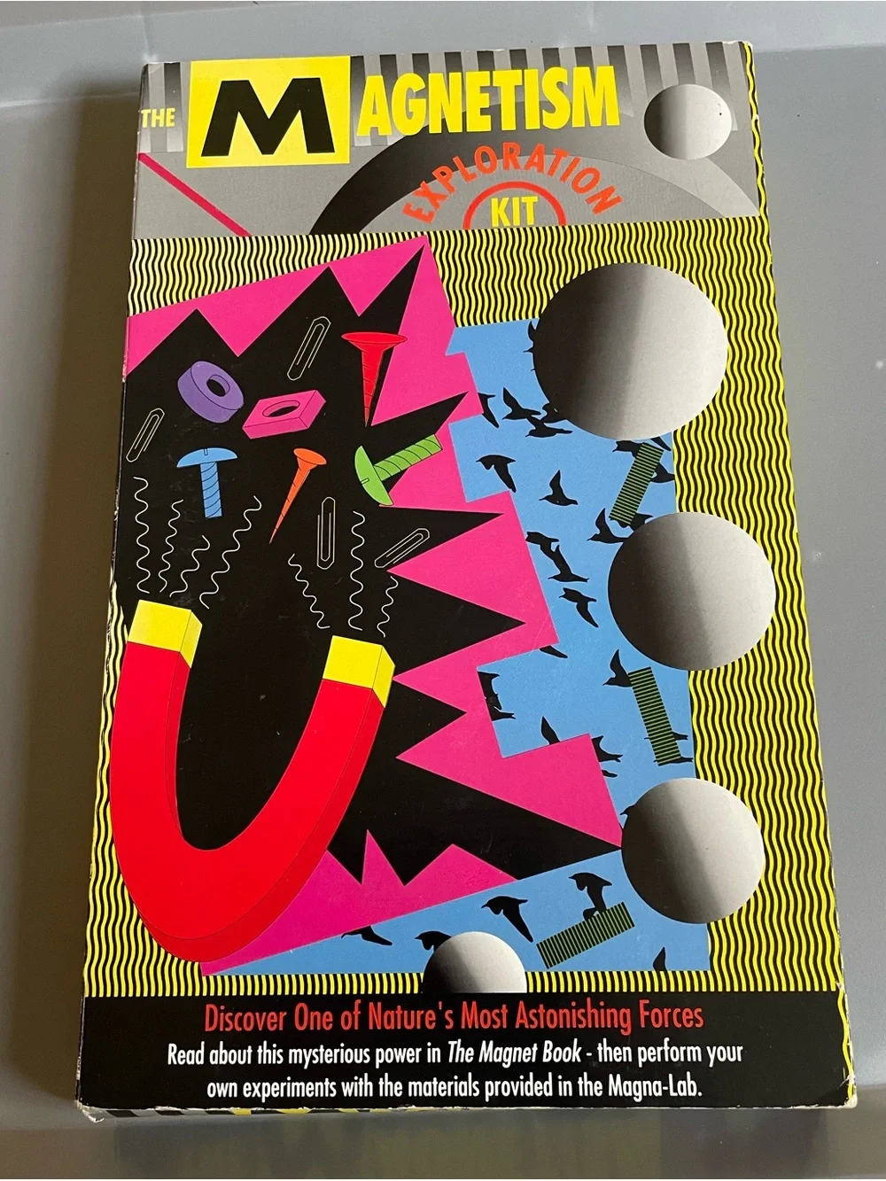 The Magnetism Exploration Kit The Magnet Book Magna-Lab & Instructions Box Wear